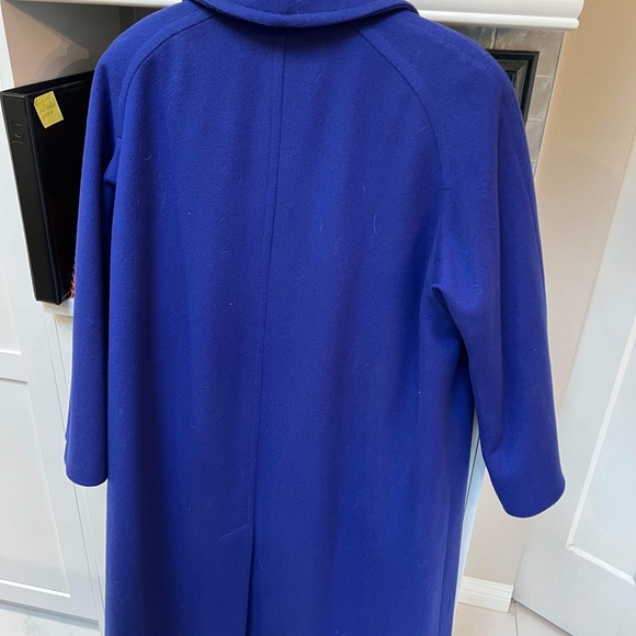 London Fog 100% Virgin
Wool Full Length Coat. Size 14 - Picture 10 of 11